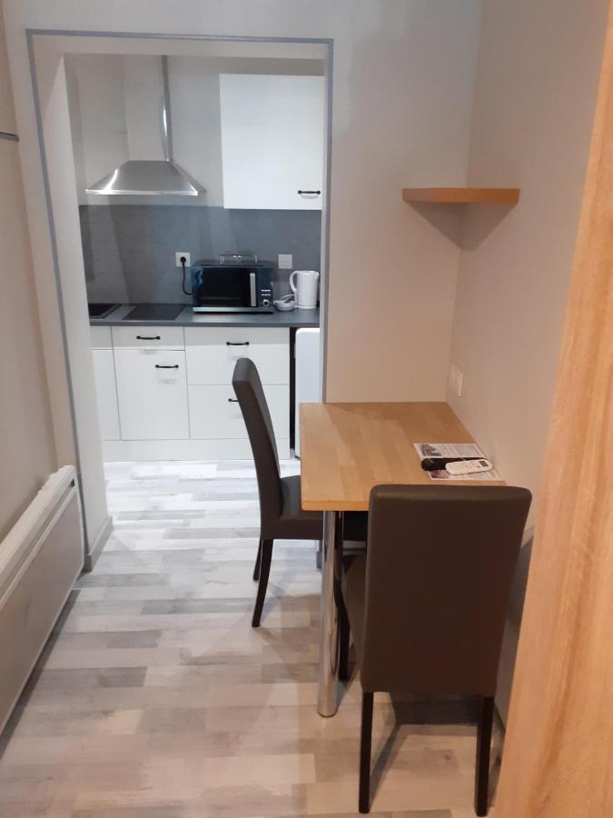 Les Appartements Du Saint Hubert Arcis-sur-Aube Exteriör bild
